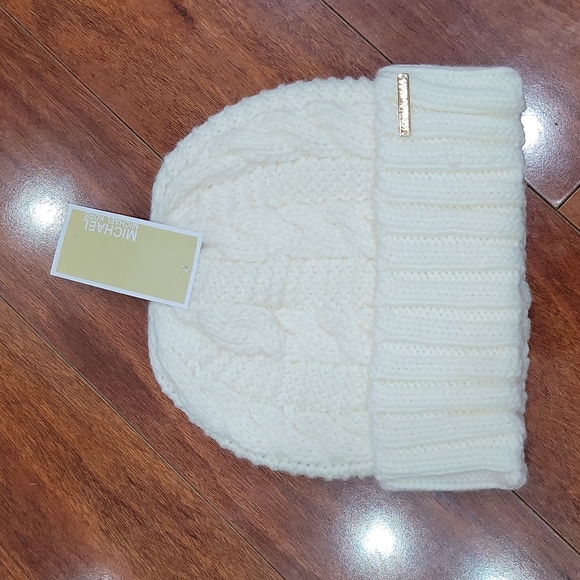 NWT Micheal Kors Cable Knit Hat main image 4